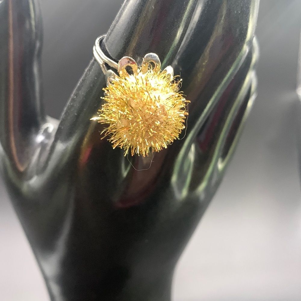 Fun Gold Tinsel Ring